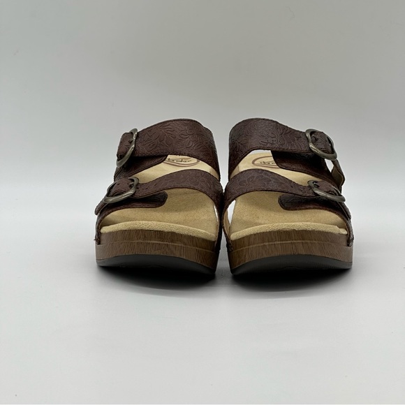 Dansko Sandals - Picture 2 of 10